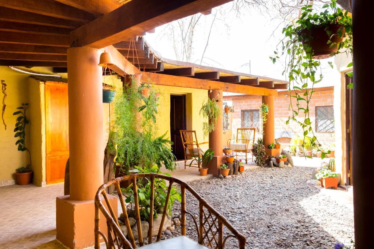 Hostal La Montaña Cafayate Exterior foto